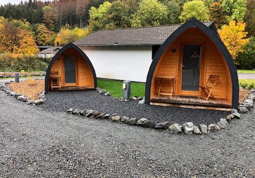 BikerPod mit kleiner Terrasse